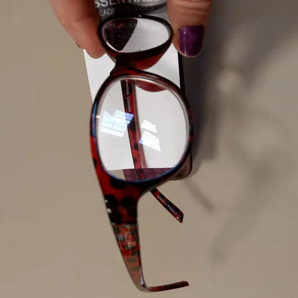 Foster Grant/Essentials Reading Glasses& Cases- 4 Pair +1.25 - Picture 7 of 8